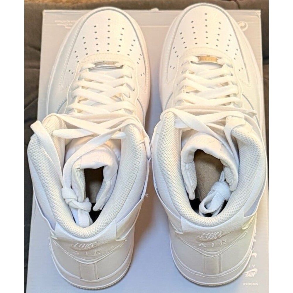 NIKE AIR FORCE1 HIGH ‘07 “TRIPLE WHITE” SIZE 9 - Picture 4 of 6